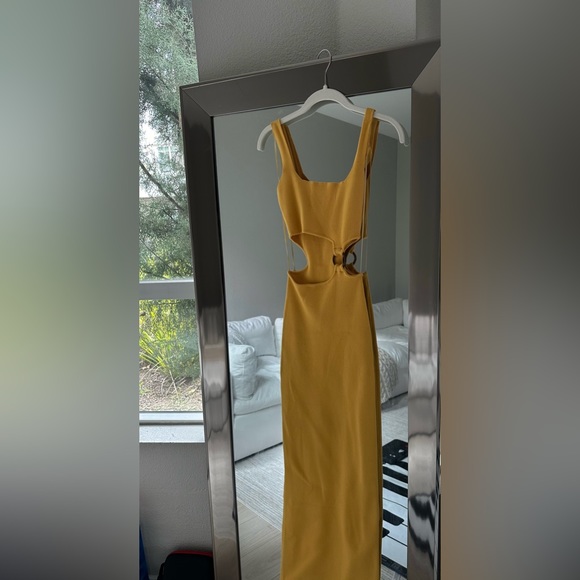 JLUX LABEL Yellow Time After Time Cutout Dress. Sold out! Show stopping addition - Picture 3 of 4